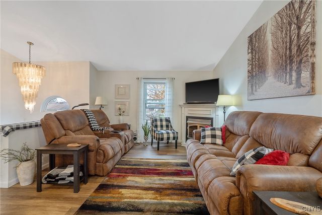 209 Dolores South, Salina, NY 13212