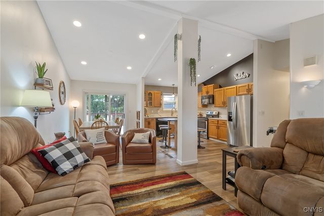 209 Dolores South, Salina, NY 13212