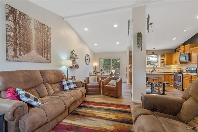 209 Dolores South, Salina, NY 13212