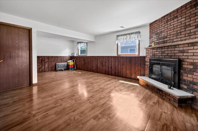 535 Garnett Avenue, Winthrop Harbor, IL 60096