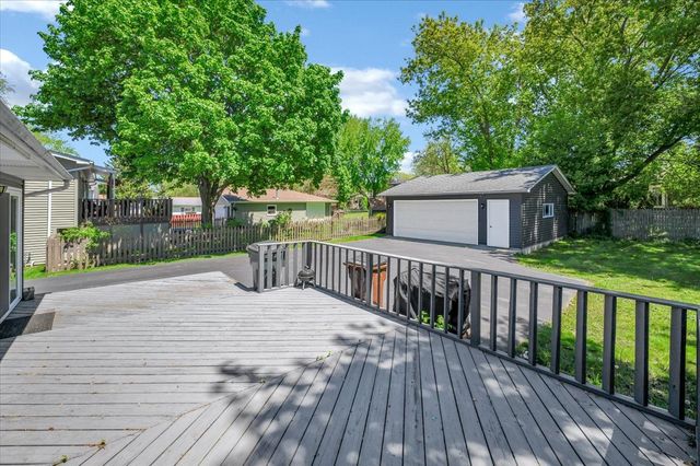 535 Garnett Avenue, Winthrop Harbor, IL 60096