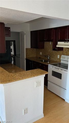 2855 Winkler AVE 109, Fort Myers, FL 33916
