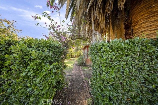 7719 Yolanda Avenue, Reseda (los Angeles), CA 91335