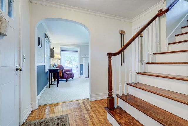 95 Brook Road, Pittsford, NY 14534