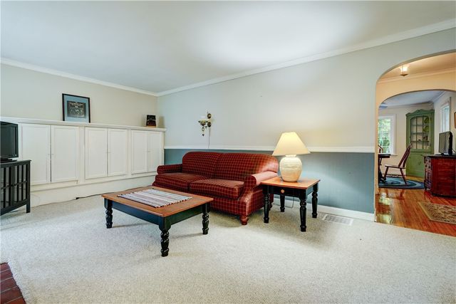 95 Brook Road, Pittsford, NY 14534