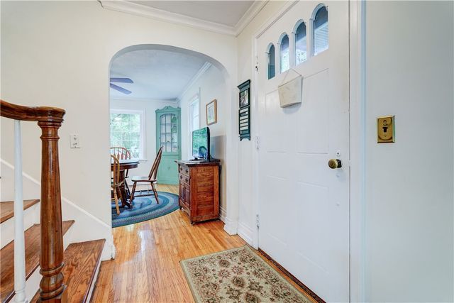 95 Brook Road, Pittsford, NY 14534