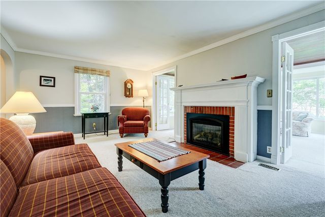 95 Brook Road, Pittsford, NY 14534
