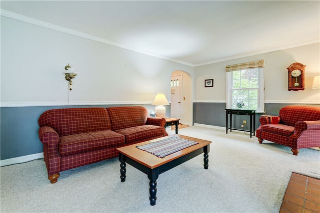 95 Brook Road, Pittsford, NY 14534