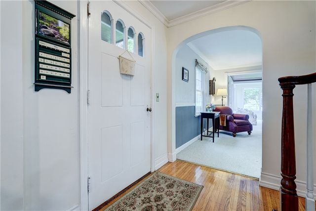 95 Brook Road, Pittsford, NY 14534