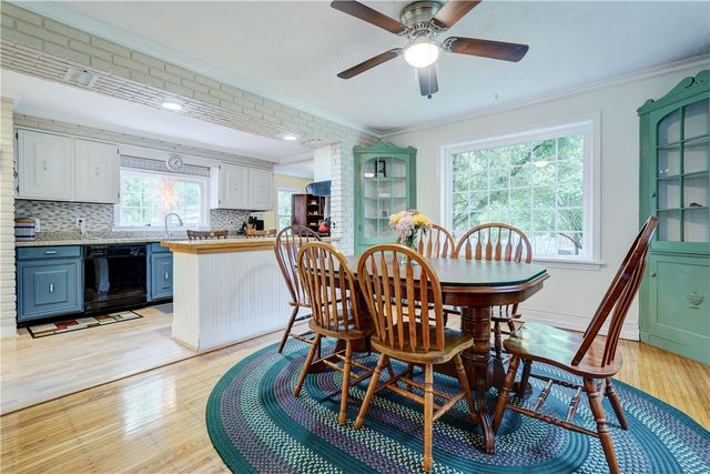 95 Brook Road, Pittsford, NY 14534