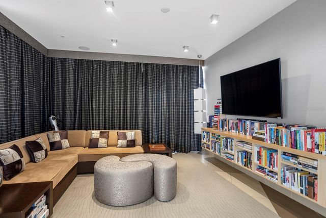 175 1ST STREET S 2107, St Petersburg, FL 33701