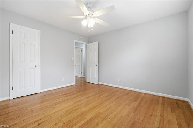 212 Hallbridge DR, Chesapeake, VA 23322
