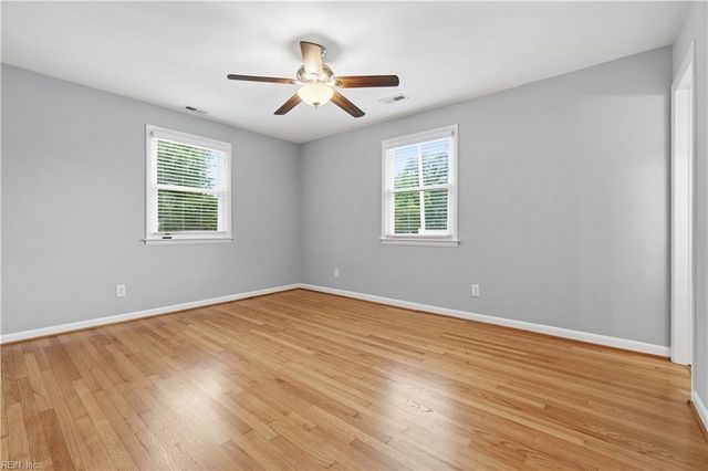 212 Hallbridge DR, Chesapeake, VA 23322