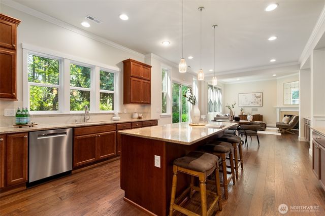 5716 197th Place SE, Bothell, WA 98012