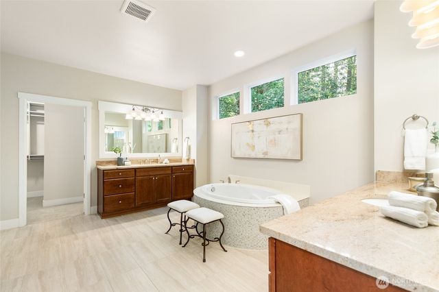 5716 197th Place SE, Bothell, WA 98012