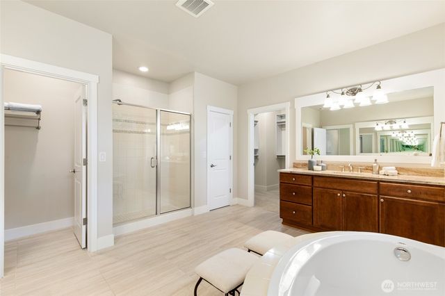 5716 197th Place SE, Bothell, WA 98012