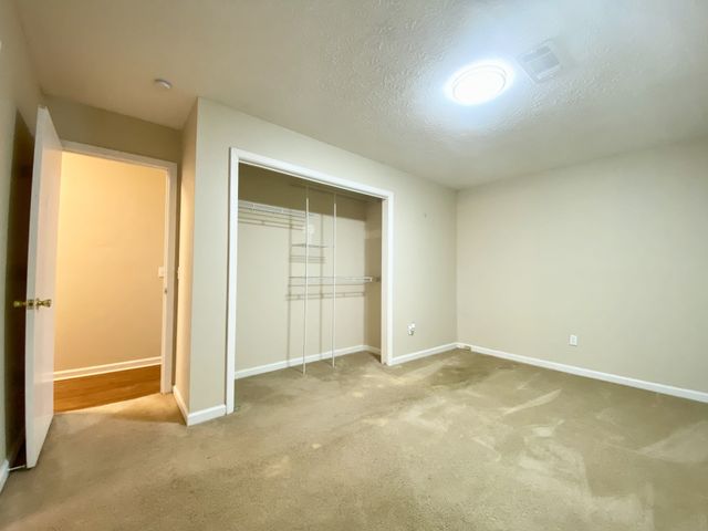 120 Holloway Dr, Lebanon, TN 37087