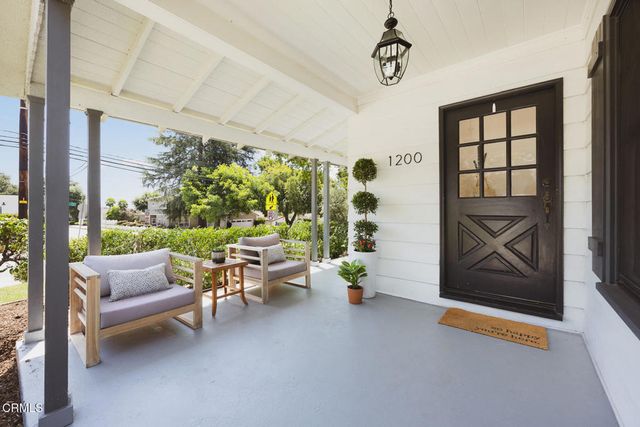 1200 Fernside Drive, La Canada Flintridge, CA 91011