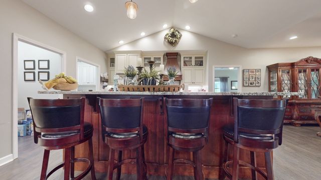 1318 Old Seminary Rd, Manchester, TN 37355