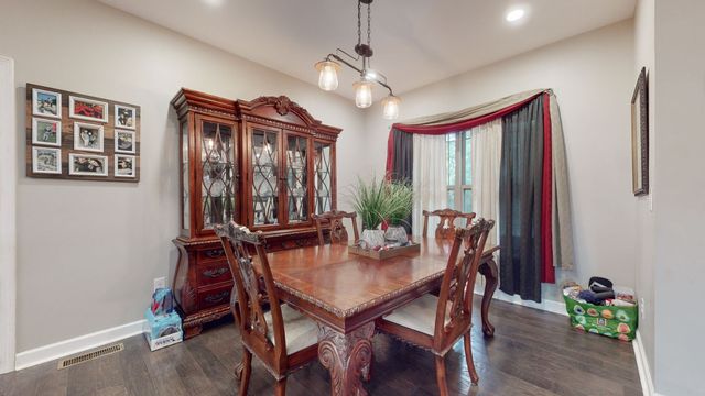 1318 Old Seminary Rd, Manchester, TN 37355
