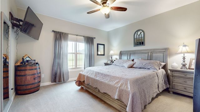 1318 Old Seminary Rd, Manchester, TN 37355