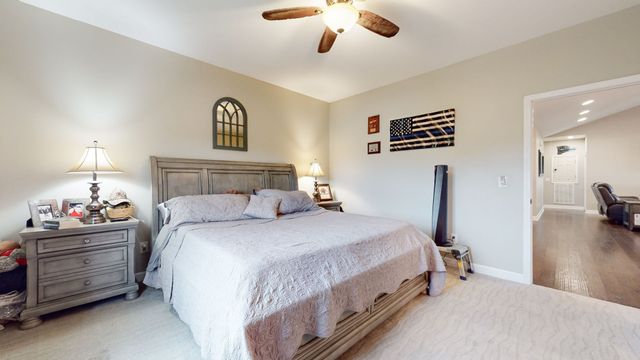 1318 Old Seminary Rd, Manchester, TN 37355