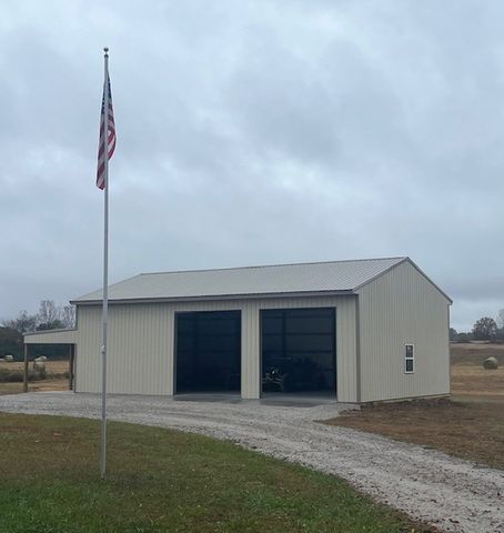 1318 Old Seminary Rd, Manchester, TN 37355