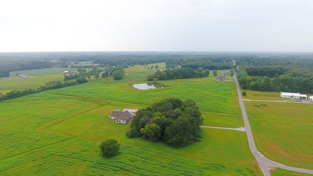 1318 Old Seminary Rd, Manchester, TN 37355