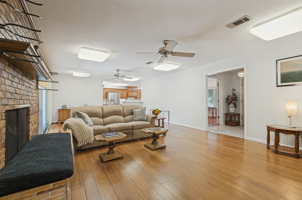 3005 Coronado Street, Irving, TX 75062 — photo 4