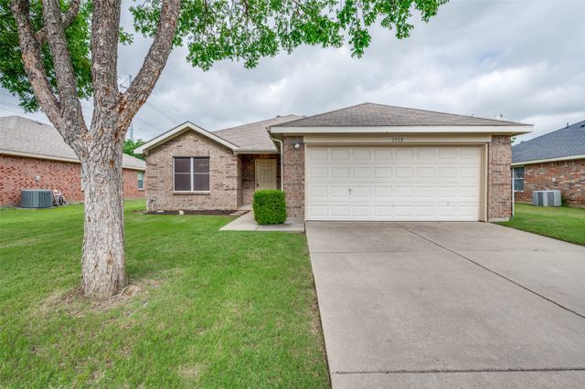 3705 Hermalinda Drive, Denton, TX 76207