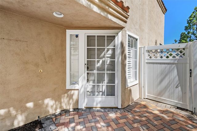 19 Stream Street, Laguna Niguel, CA 92677