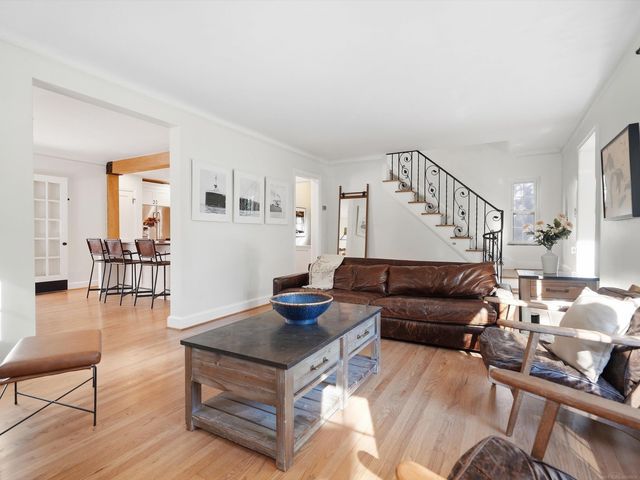 1259 Grayton, Grosse Pointe Park, MI 48230