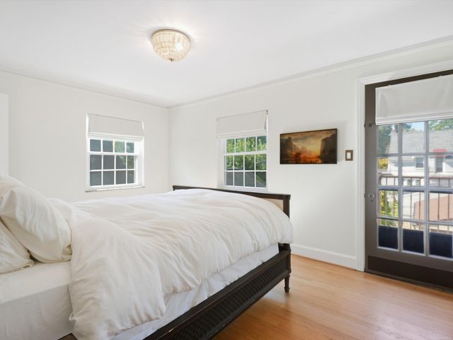 1259 Grayton, Grosse Pointe Park, MI 48230