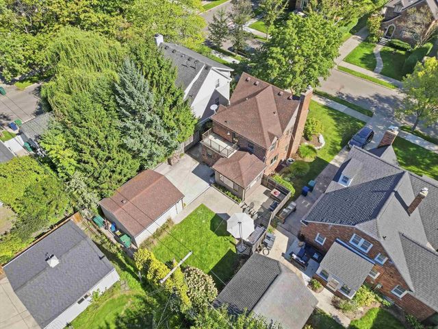 1259 Grayton, Grosse Pointe Park, MI 48230