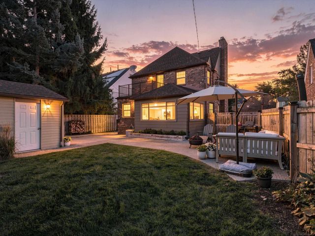 1259 Grayton, Grosse Pointe Park, MI 48230