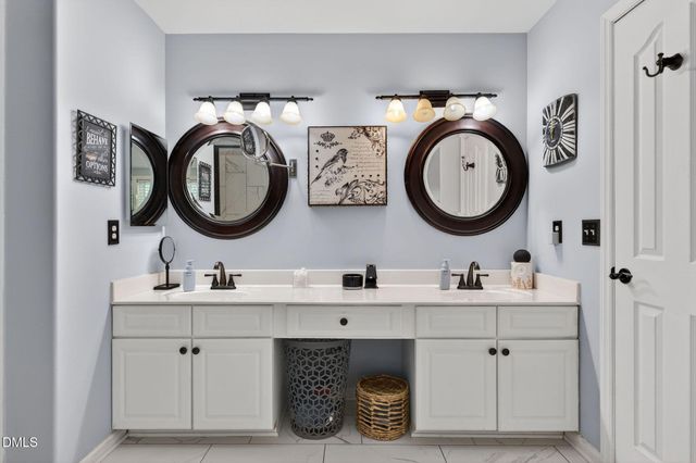 105 Walter Hagen Drive, Mebane, NC 27302