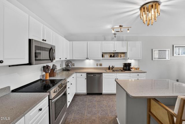 105 Walter Hagen Drive, Mebane, NC 27302