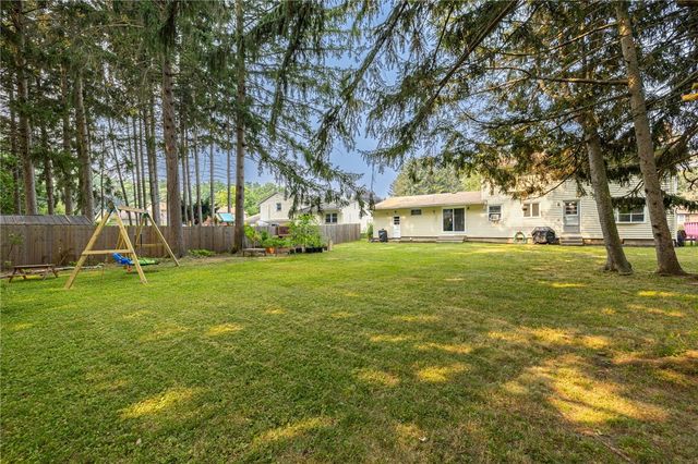 26 Astronaut Drive, Irondequoit, NY 14609