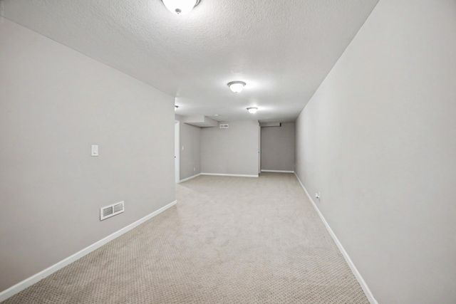 666 3rd Avenue NW, New Brighton, MN 55112