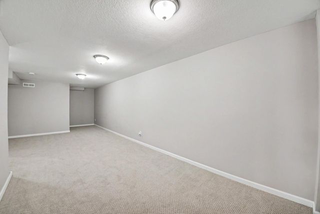 666 3rd Avenue NW, New Brighton, MN 55112