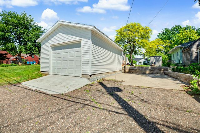666 3rd Avenue NW, New Brighton, MN 55112