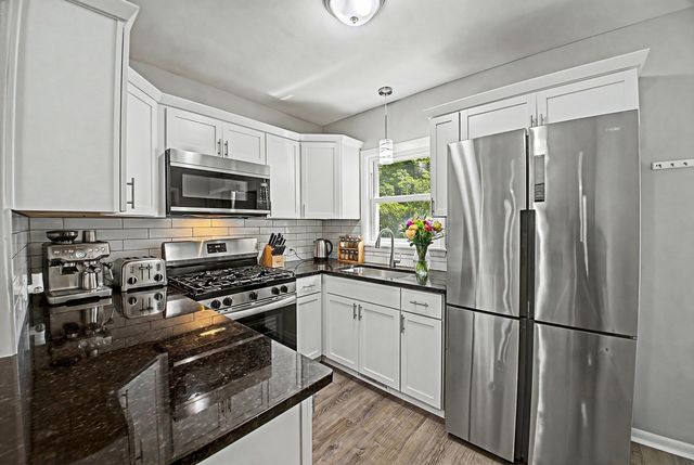 666 3rd Avenue NW, New Brighton, MN 55112