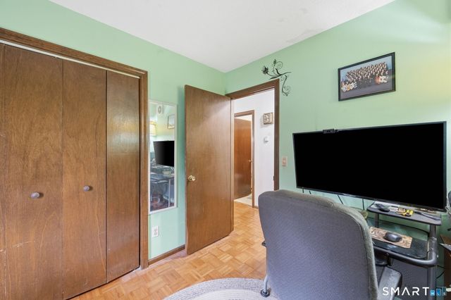 1064 Jerome Avenue, Bristol, CT 06010