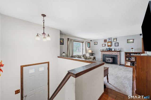 1064 Jerome Avenue, Bristol, CT 06010