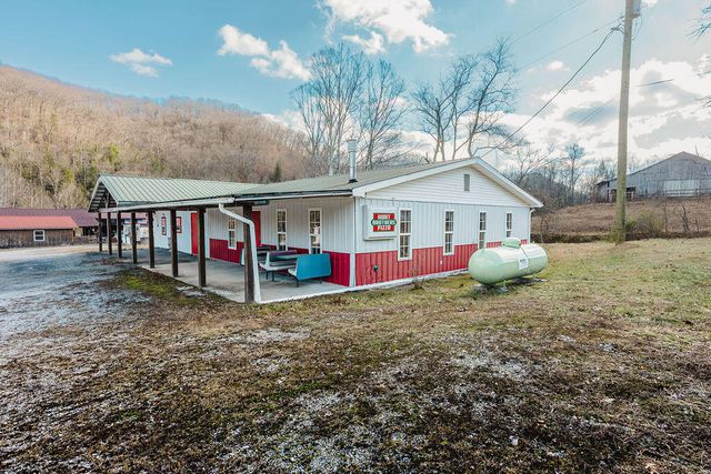 40 Hidden Treasure Lane, Vanceburg, KY 41179