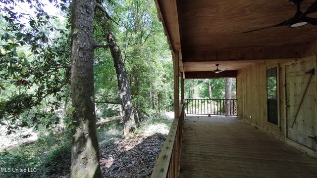 110 Rosenbaum Drive, Poplarville, MS 39470