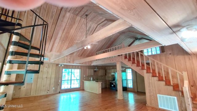 110 Rosenbaum Drive, Poplarville, MS 39470