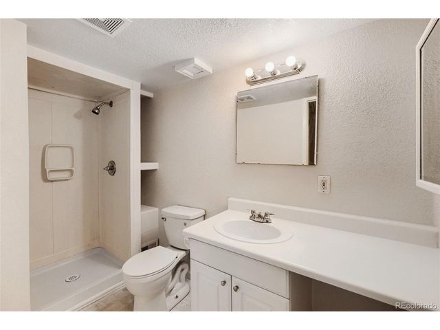 1811 S Quebec Way 205, Denver, CO 80231