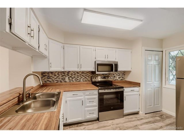 1811 S Quebec Way 205, Denver, CO 80231