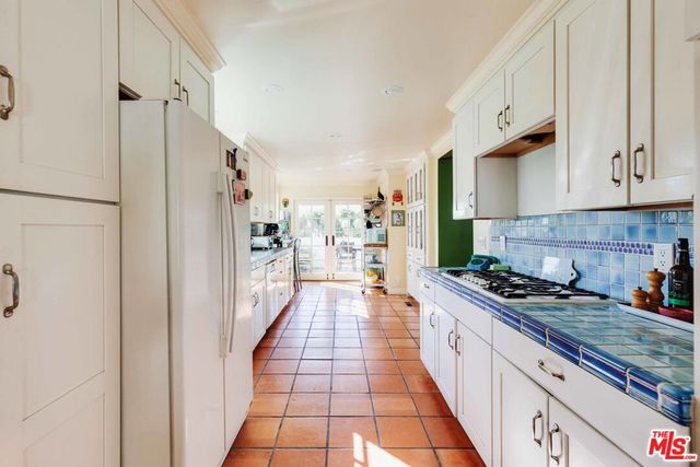 3024 Angus Street, Los Angeles, CA 90039